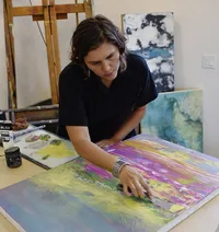 Andrea_Cermanski_demonstrates_how_to_paint_impaso_with_acrylic_palette_knife