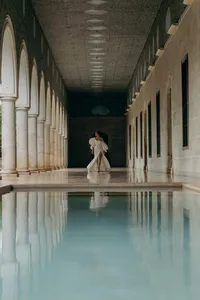 Merida bridal portraits with a reflection pool