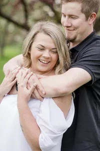the-orchard-glen-fargo-engagement-session2