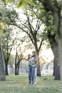 island-park-fargo-engagement-photos13