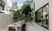 Airbnb (18)