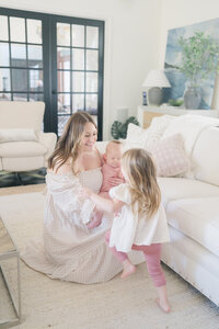 Courtney-Landrum-Photography-At-Home-Family-Session-web-40