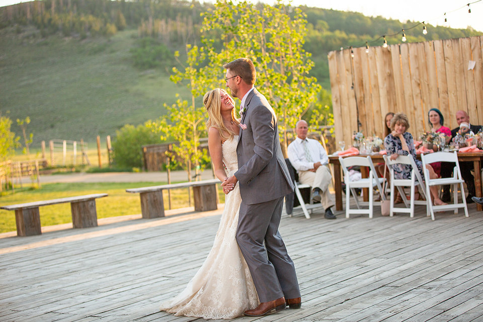 Strawberry-Creek-Ranch-Wedding-Ashley-McKenzie-Photography-Small-Wildflower-Outdoor-Wedding-First-Dance