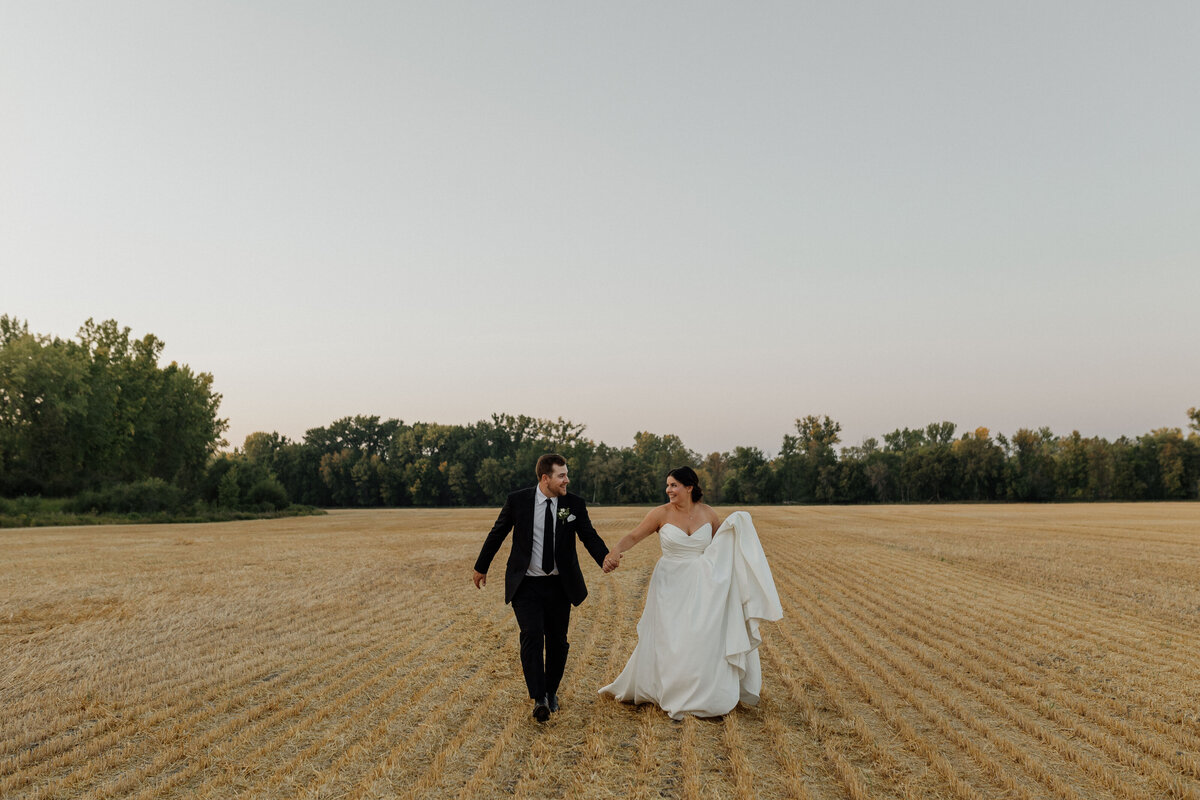 Prairie Wedding Manitoba Sunset036