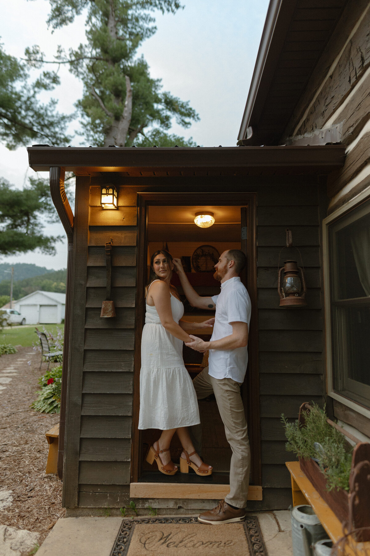 allison+alex-minnesota-homestead-engagement-37