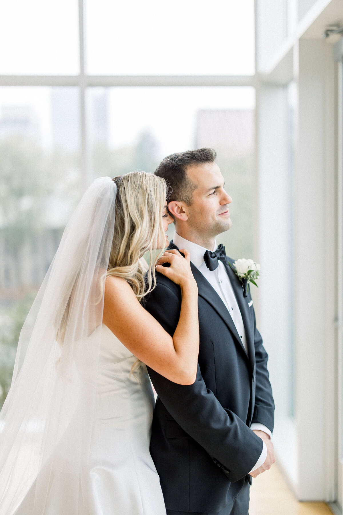 Luxury wedding at Columbus Museum of Art in Columbus Ohio