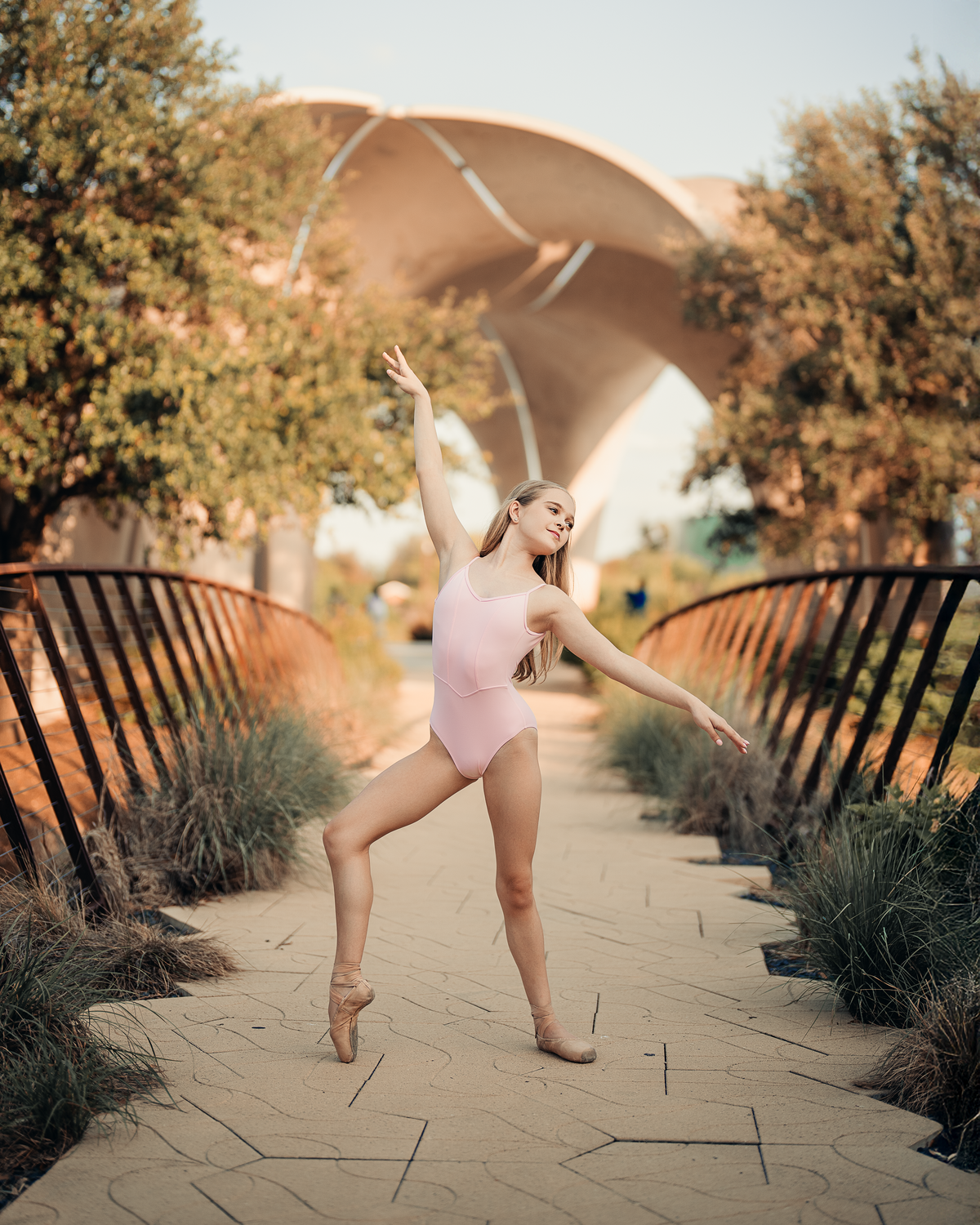 2025Model29Gigi-Sneak1-0001