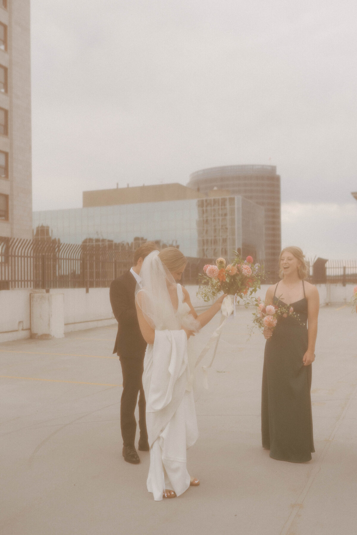 grand-rapids-wedding-photographerA9205522