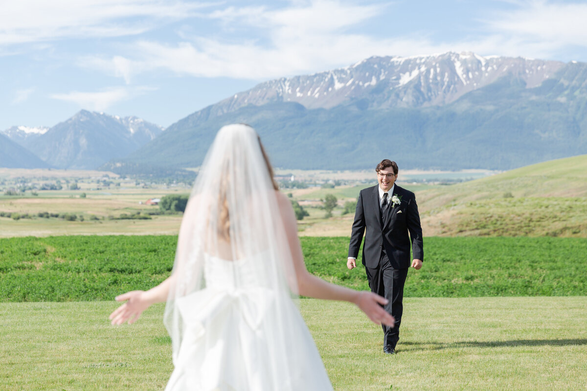 Eastern Oregon Wallowa Mountains wedding
