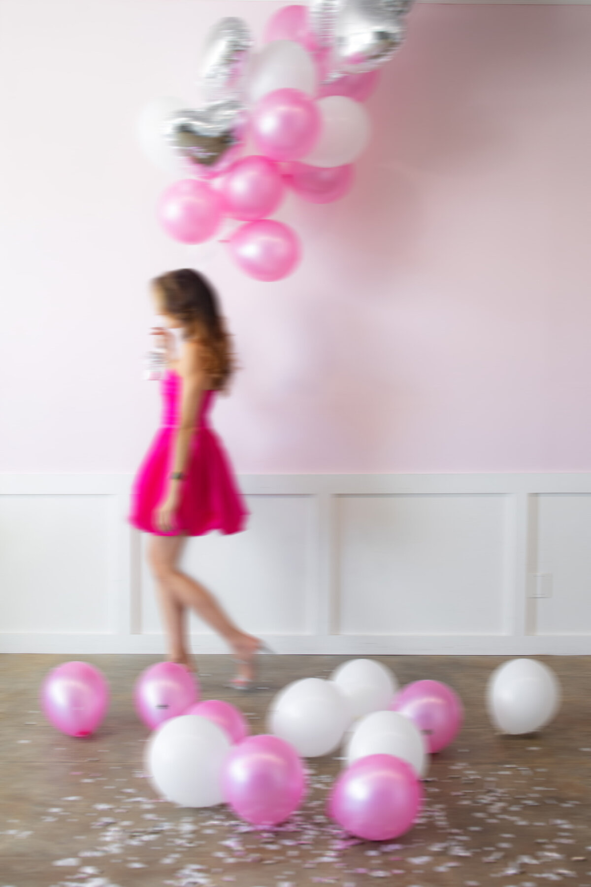 glamorous-in-studio-birthday-portraits-16