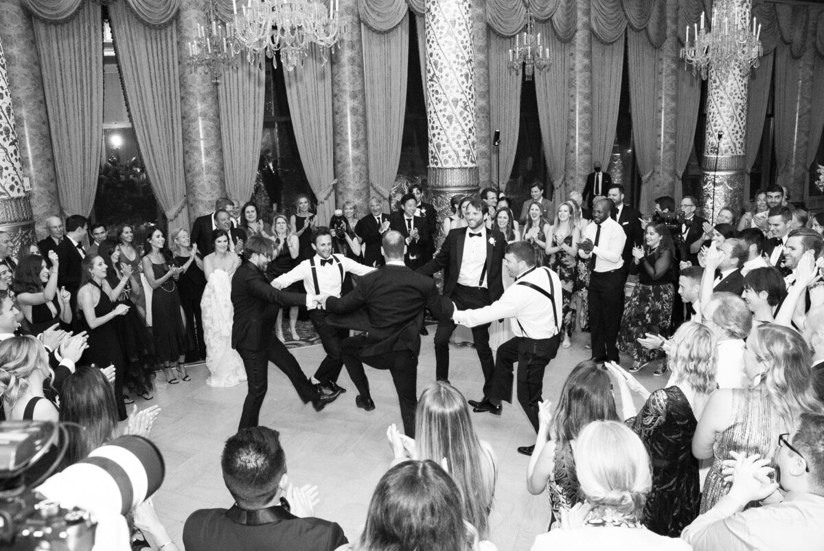 Daniela Cardili Photography Chicago Illinois Wedding Engagement Photographer Timeline Luxury Classic  Destination Worldwide Traveling Travel 1085