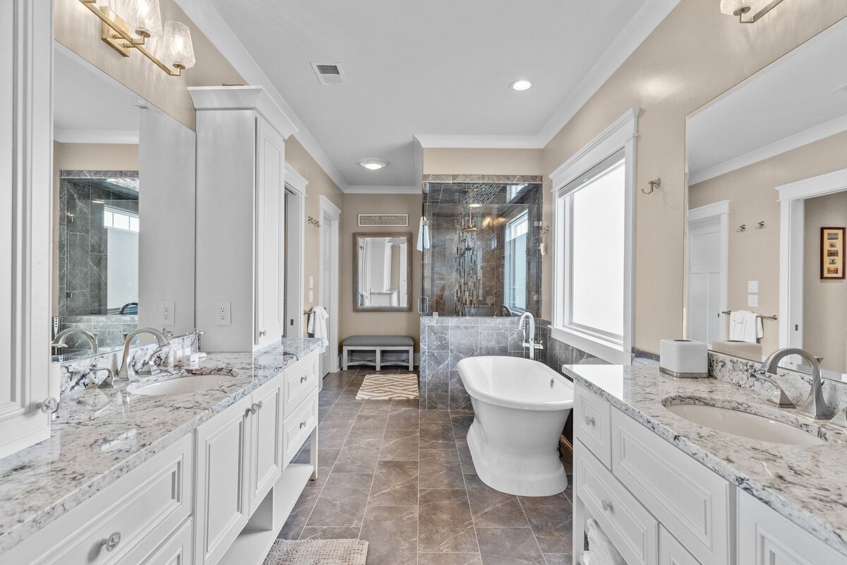 Luxury-Holden-Beach-Rentals-WI-Upper-level-Ocean-Front10