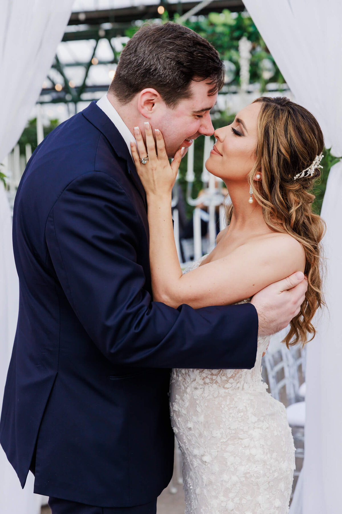 Premier-Couple-Shoot-Planterra-Conservatory-Detroit-Wedding