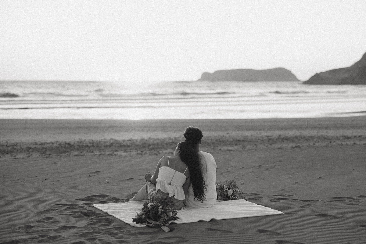 tanya-davids-photo-film-redwoods-california-oregon-coast-documentary-candid-destination-washington-idaho-utah-canada-elopement-wedding-couples-photographer-4