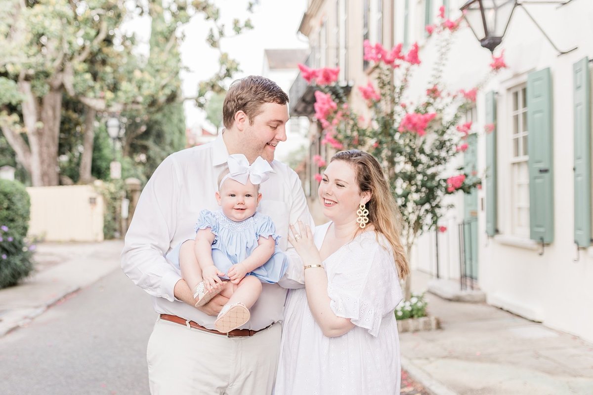 Downtown-Charleston-Family-Photography-Session-_0013