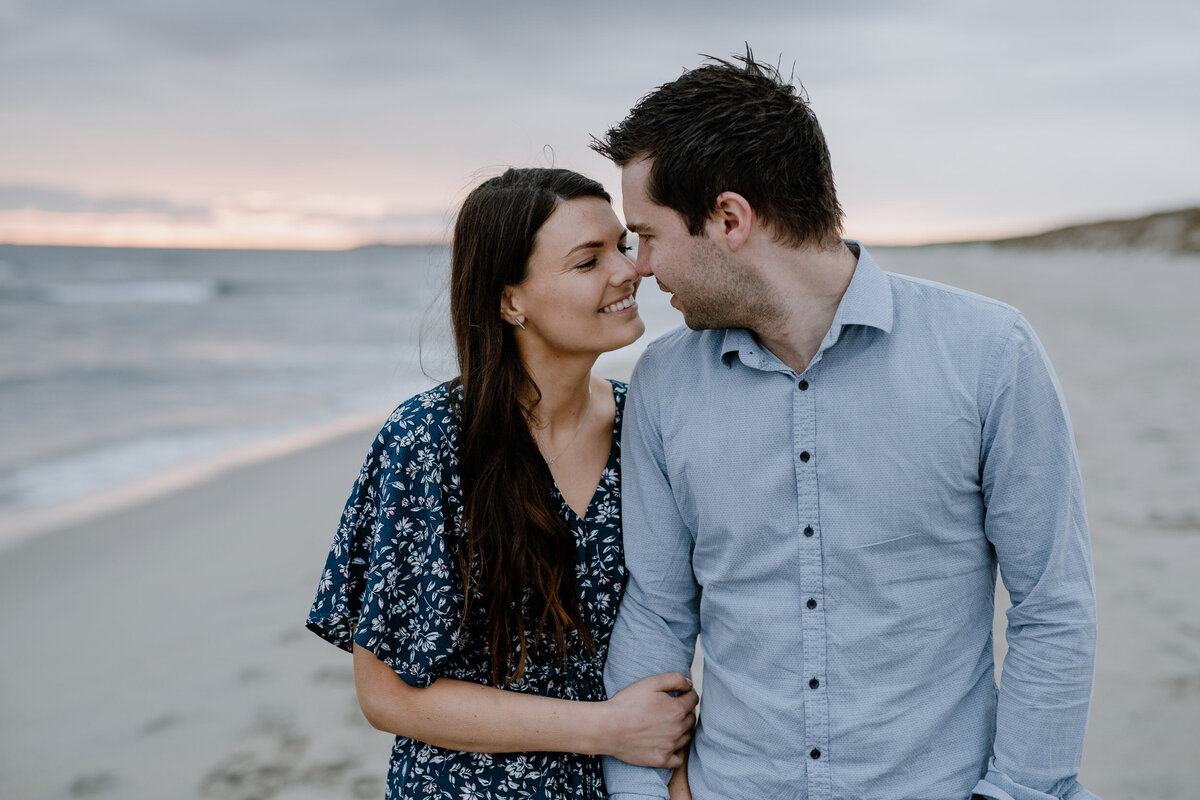forlovelse_parfoto_charlottechristensen_strand_Oslo-01-02