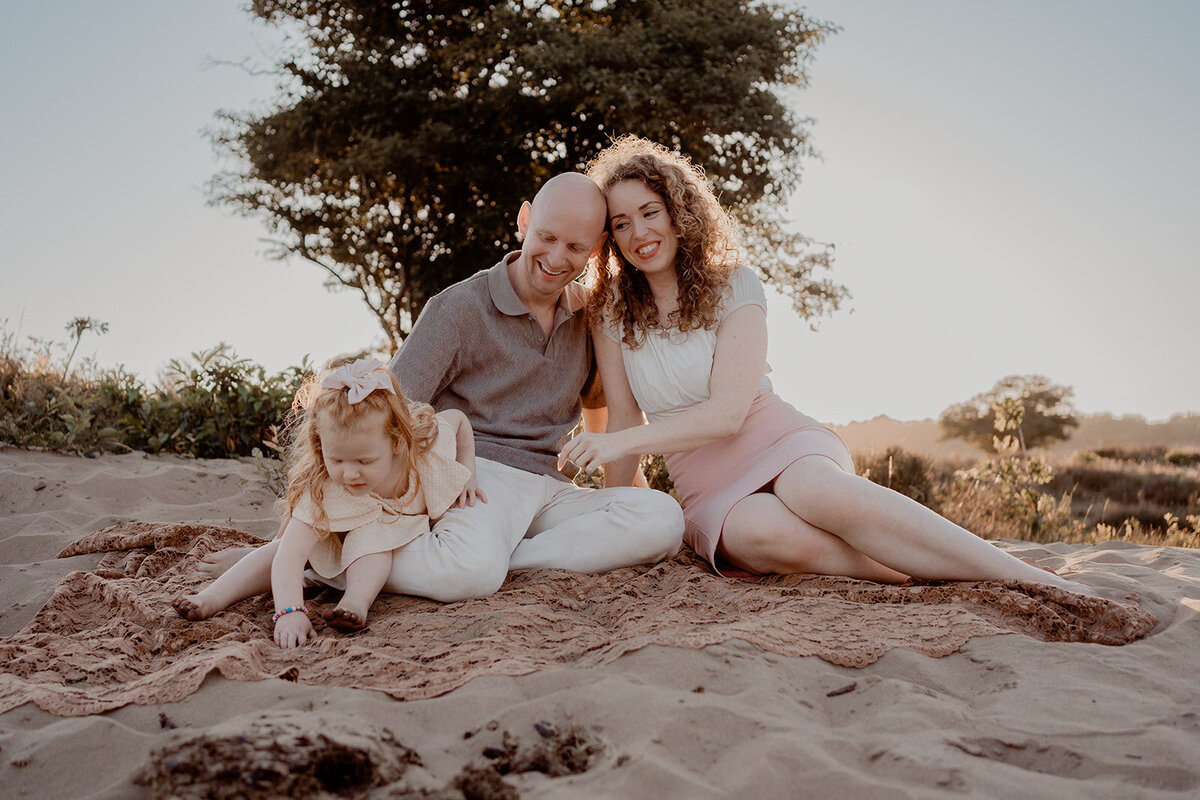 ontspannen-fotoshoot-gezin-laren-liefde-emotie.3