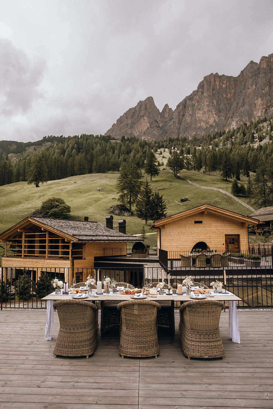 Rooftop elopement picnic in front of the Dolomites in Italy!