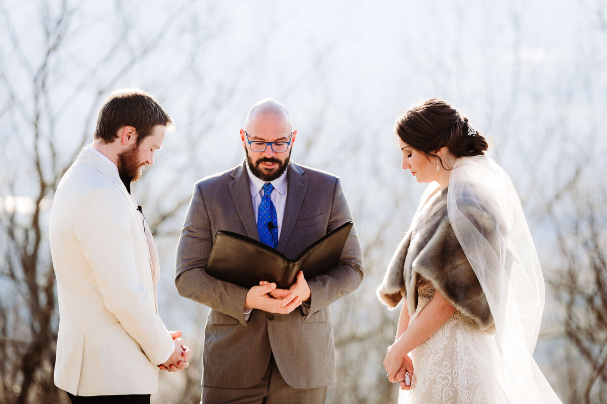 Jump-Off-Rock-NC-Mountain-Elopement-19