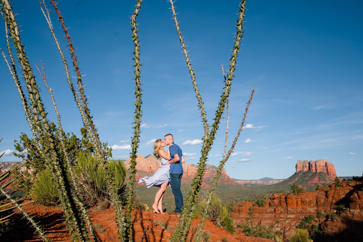 Cathedral_Rock_Engagement_Session_Danielle_Holman_Wedding_Photography_0003