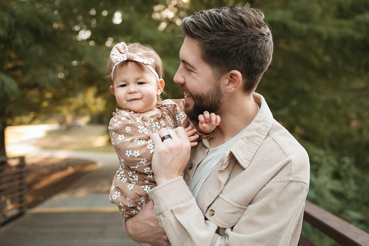 fall-sunset-father-daughter-photo-charlotte-park