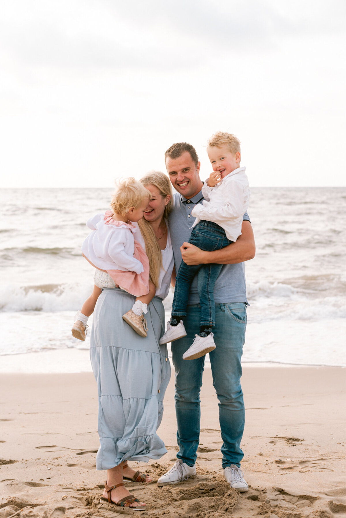 ShauniHartlandFotografie-FotograafNoordHolland-Alkmaar-Gezinshoot-Familiefoto-CastricumAanZee-5