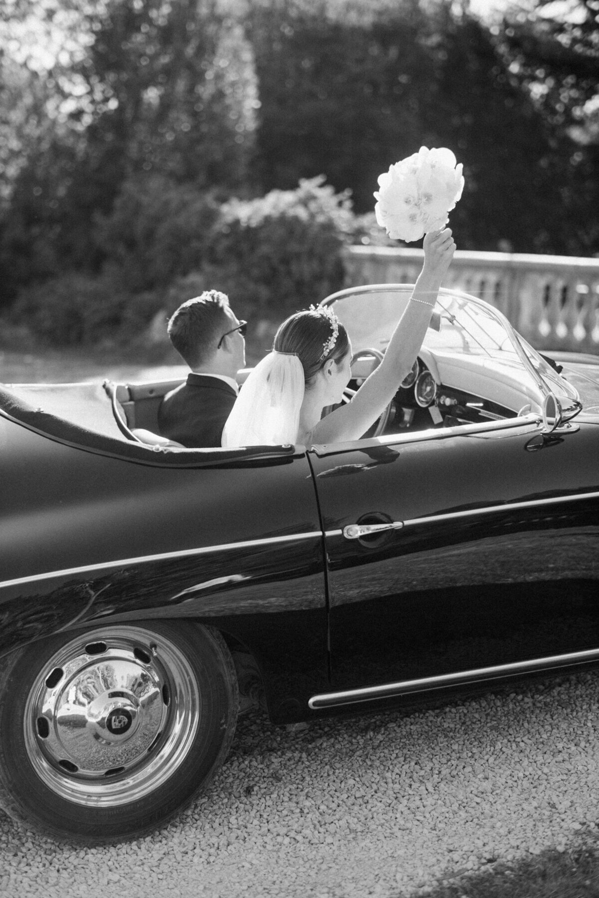Maïlys Fortune Photography Husband Wife Wedding Weddings Photography France Switzerland Italy Timeless Dreamy Imagery Bilingual French English Destination Weddings Destination Wedding Provence French Riviera Paris Lake Como Tuscany89