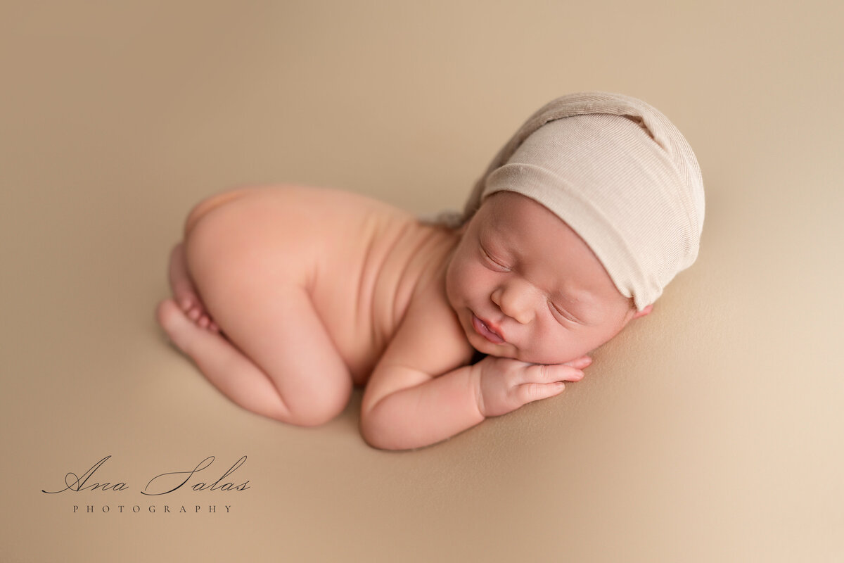 Newborn-Photographer-Edmonton-70