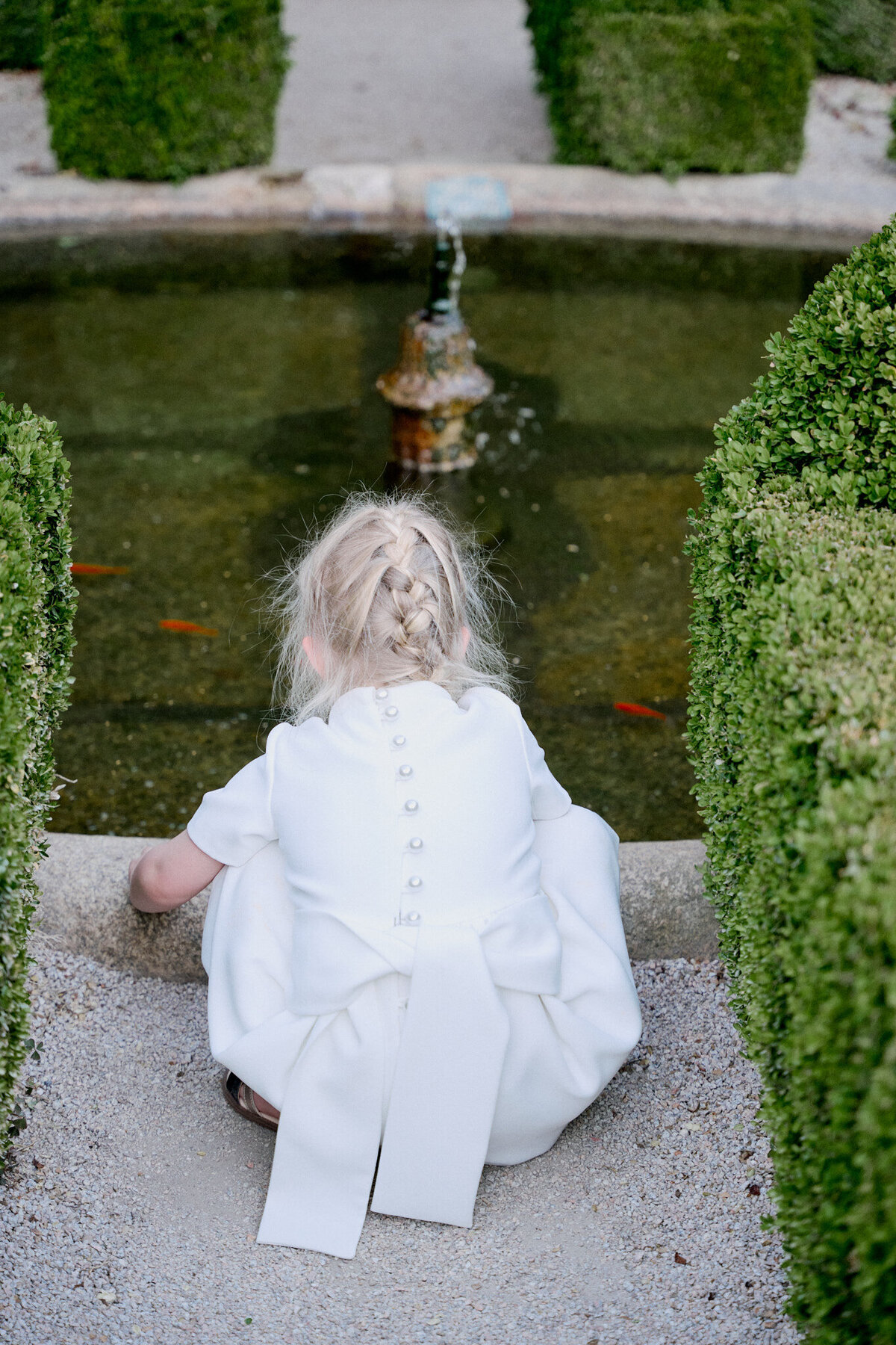 EDW-Wedding photography flower girl Lake Como