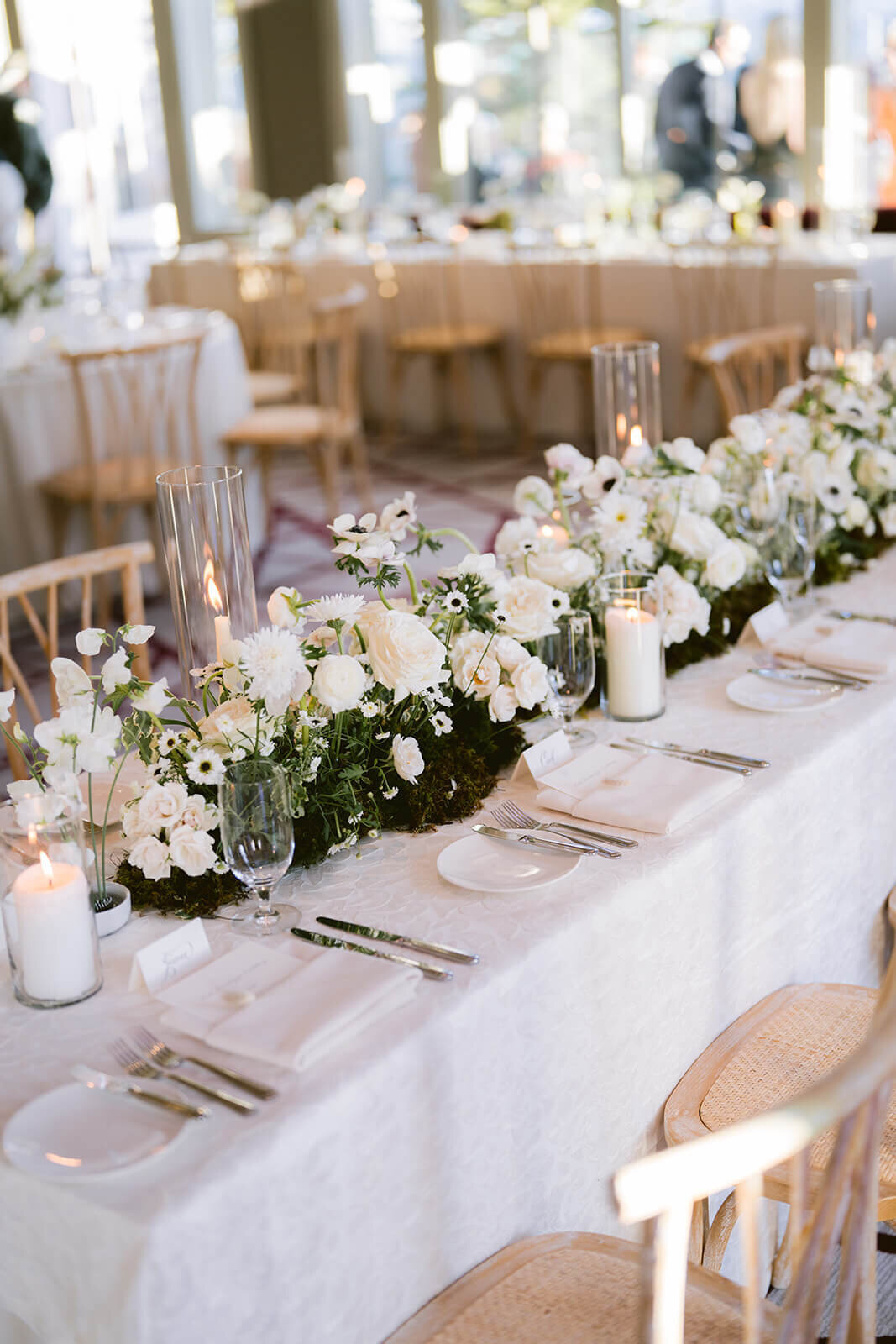 sharron-ian-aspen-mountain-wedding-head-table