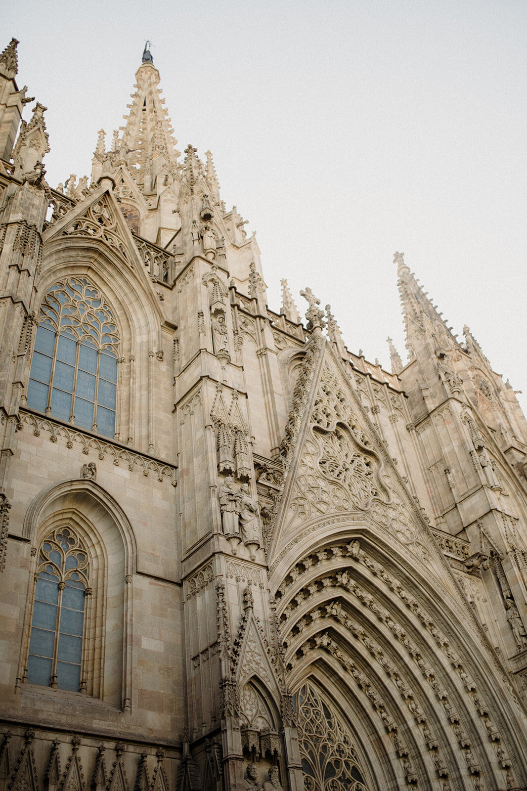 004 Barcelona Elopement photographer_spain elopement_Gothic Quarter elopement_Zoe & Raley-1360