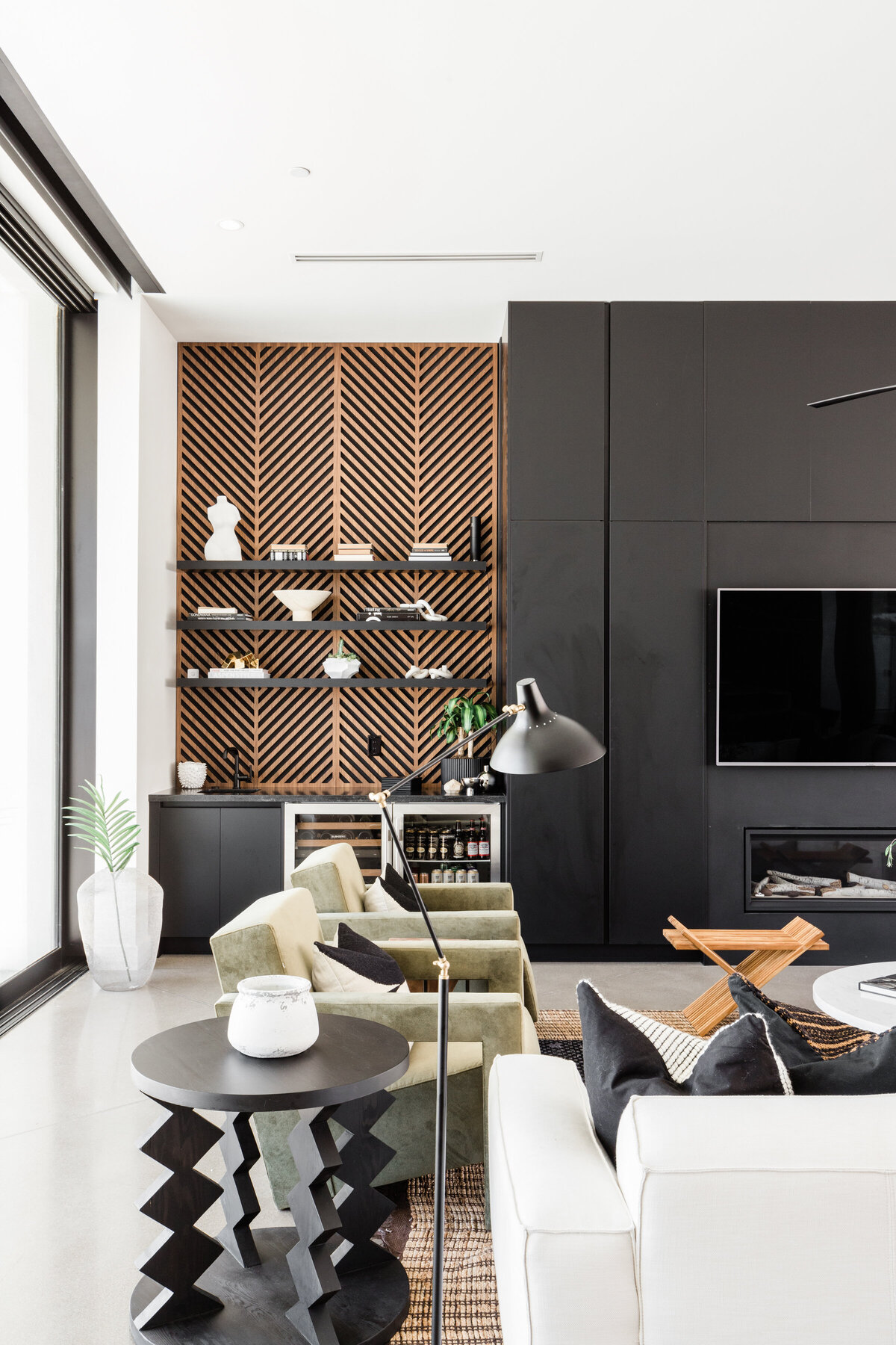 girls-at-flourish-nashville-interior-design-photographers-luxury102