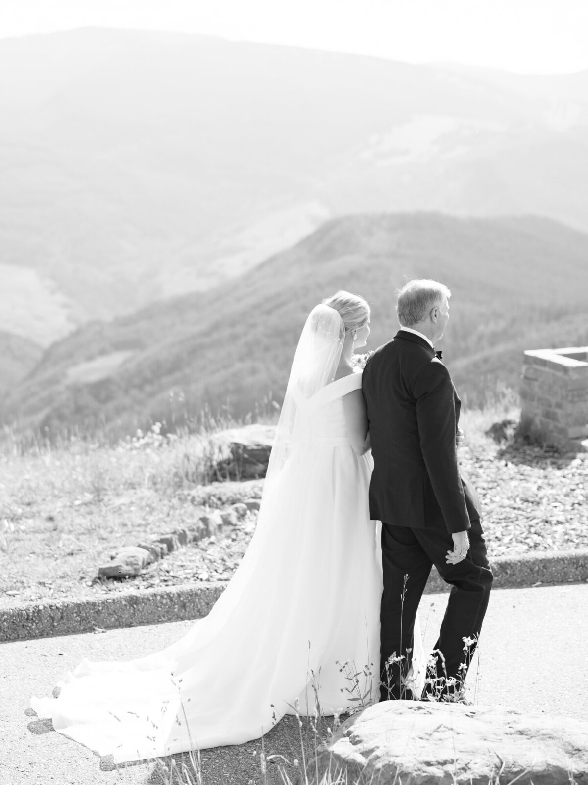 vail-mountain-wedding-deck-9