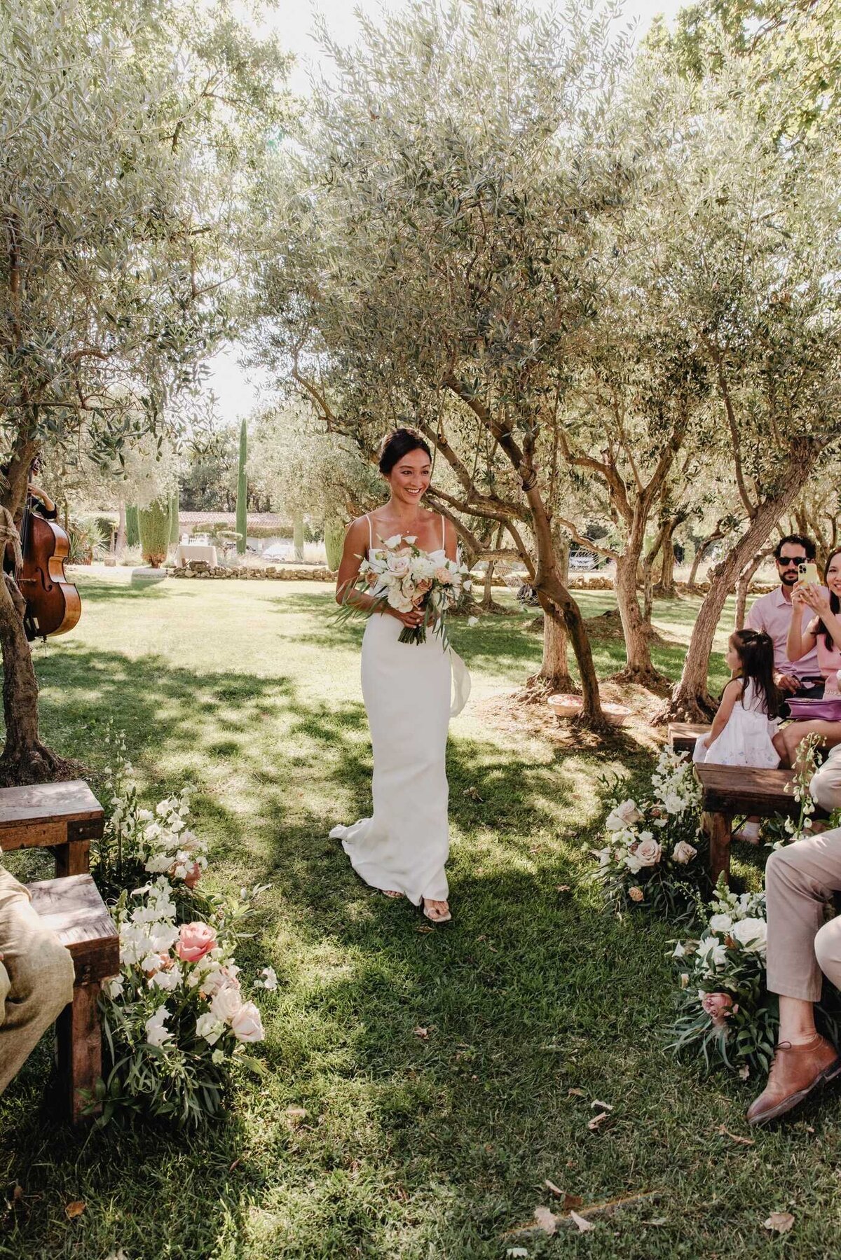 beautiful-bride-in-garden