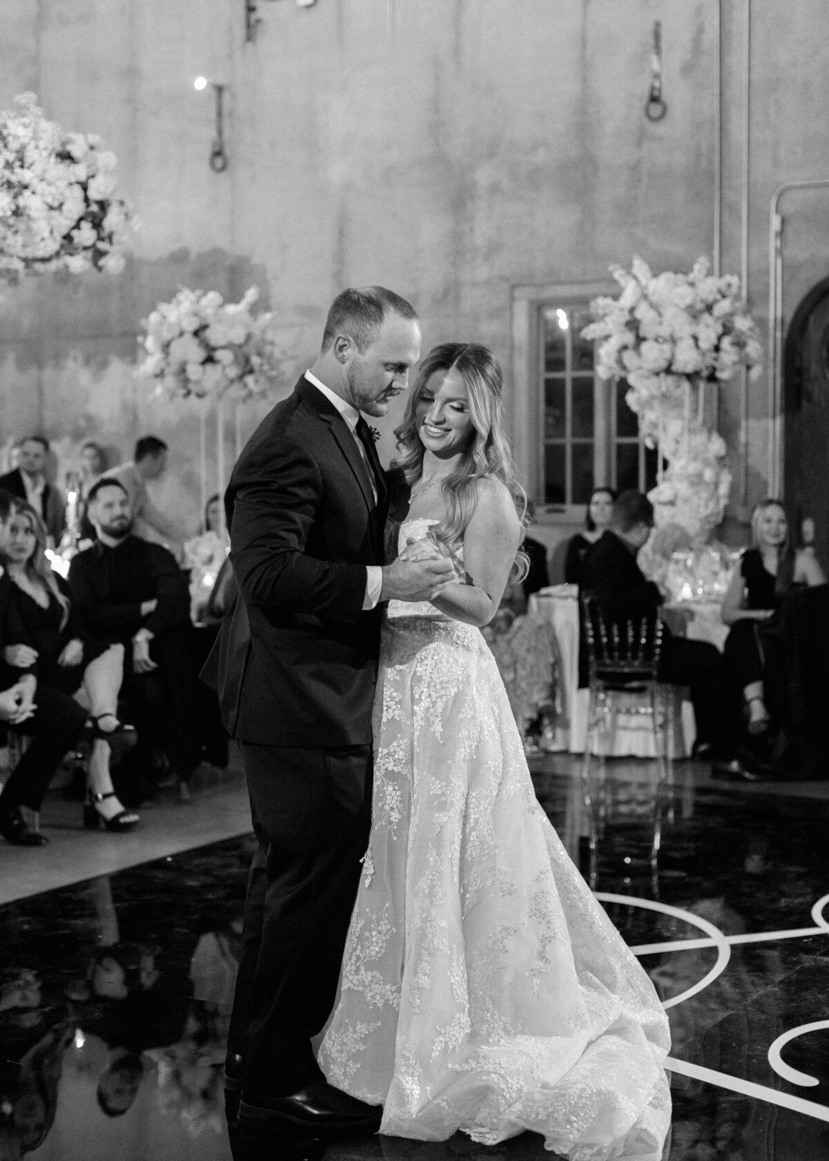 Lindsey-and-Justin-Wedding-Emily-Nicole-Photo-910