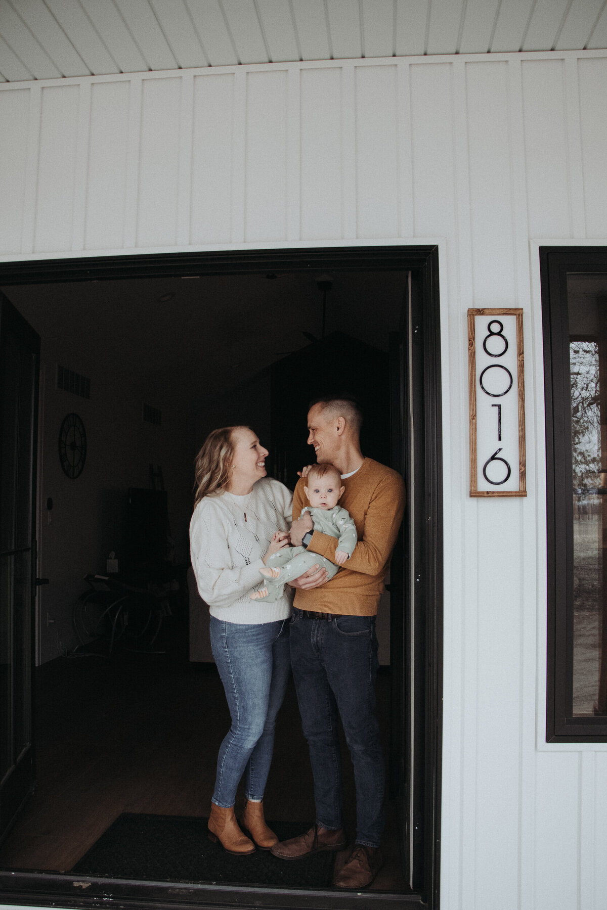 schultz-family-3-month-13