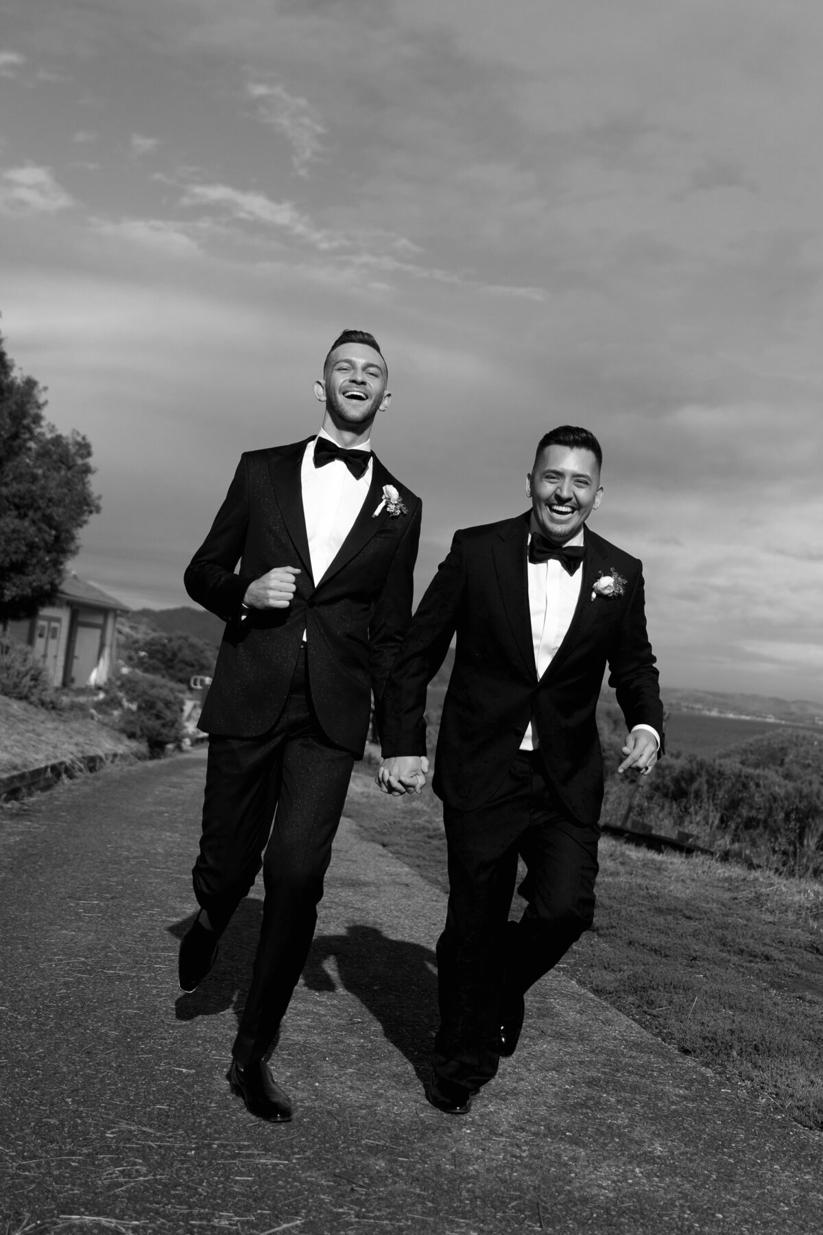 aaron-cody-romantics-165