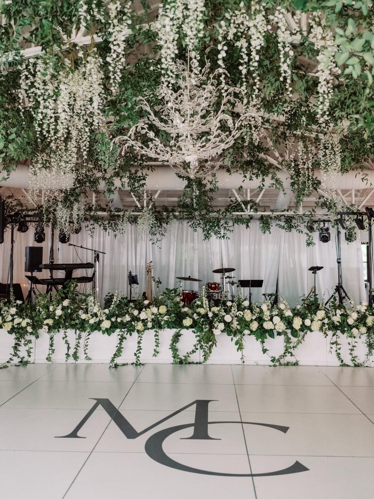 romantic-wedding-dance-floor-monogram