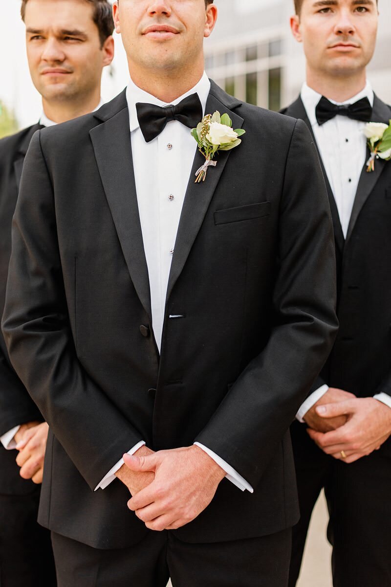 Classic Wedding at City Church of Evansville with Reception at ECC118