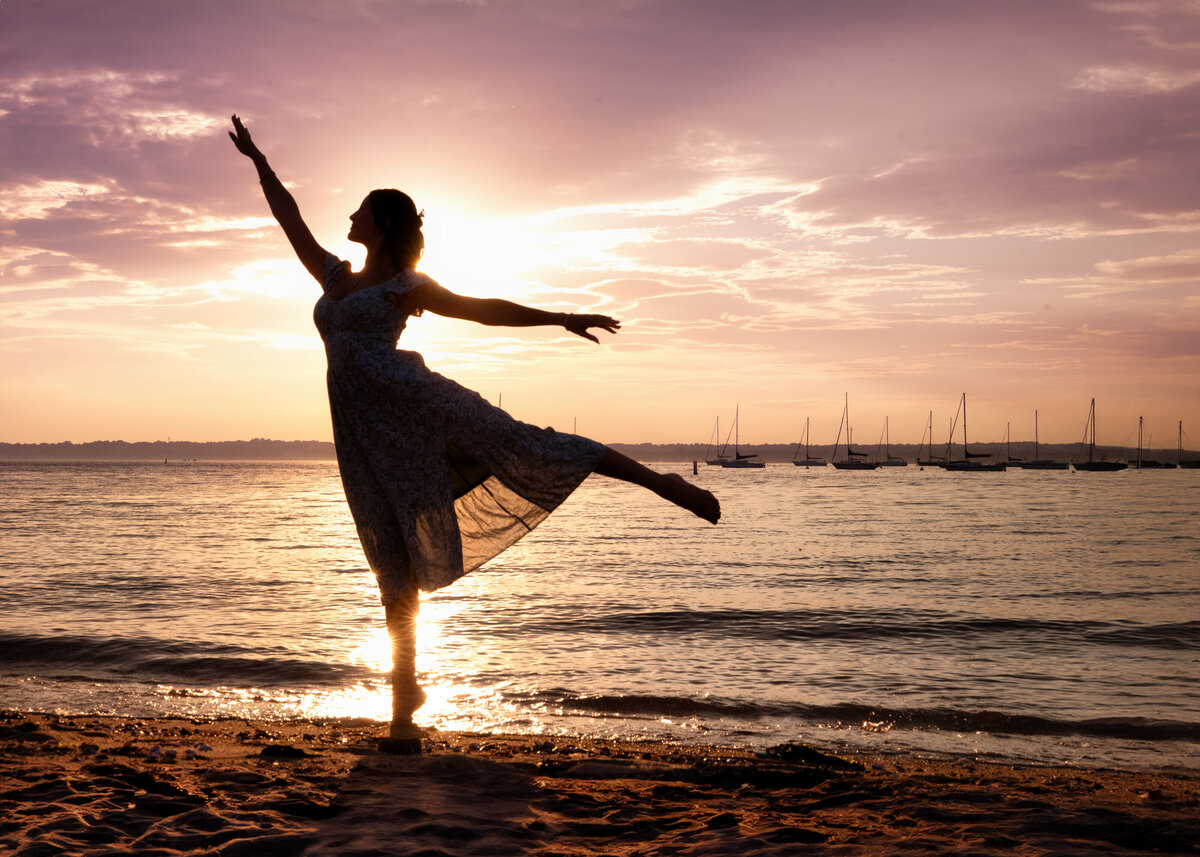Senior-Portraits-Wallingford-CT-Beach-4