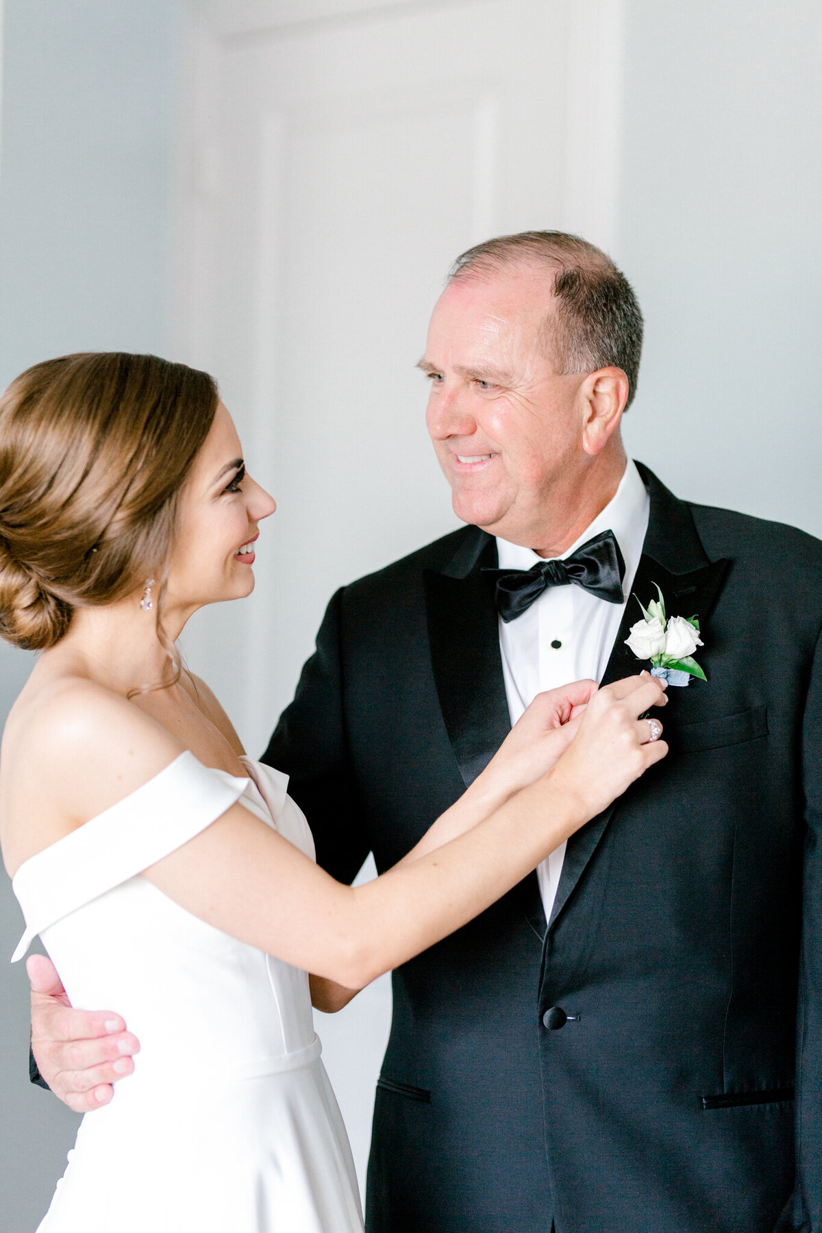 Lexi Broughton & Garrett Greer Wedding at Dove Ridge Vineyards | Sami Kathryn Photography | Dallas Wedding Photography-50