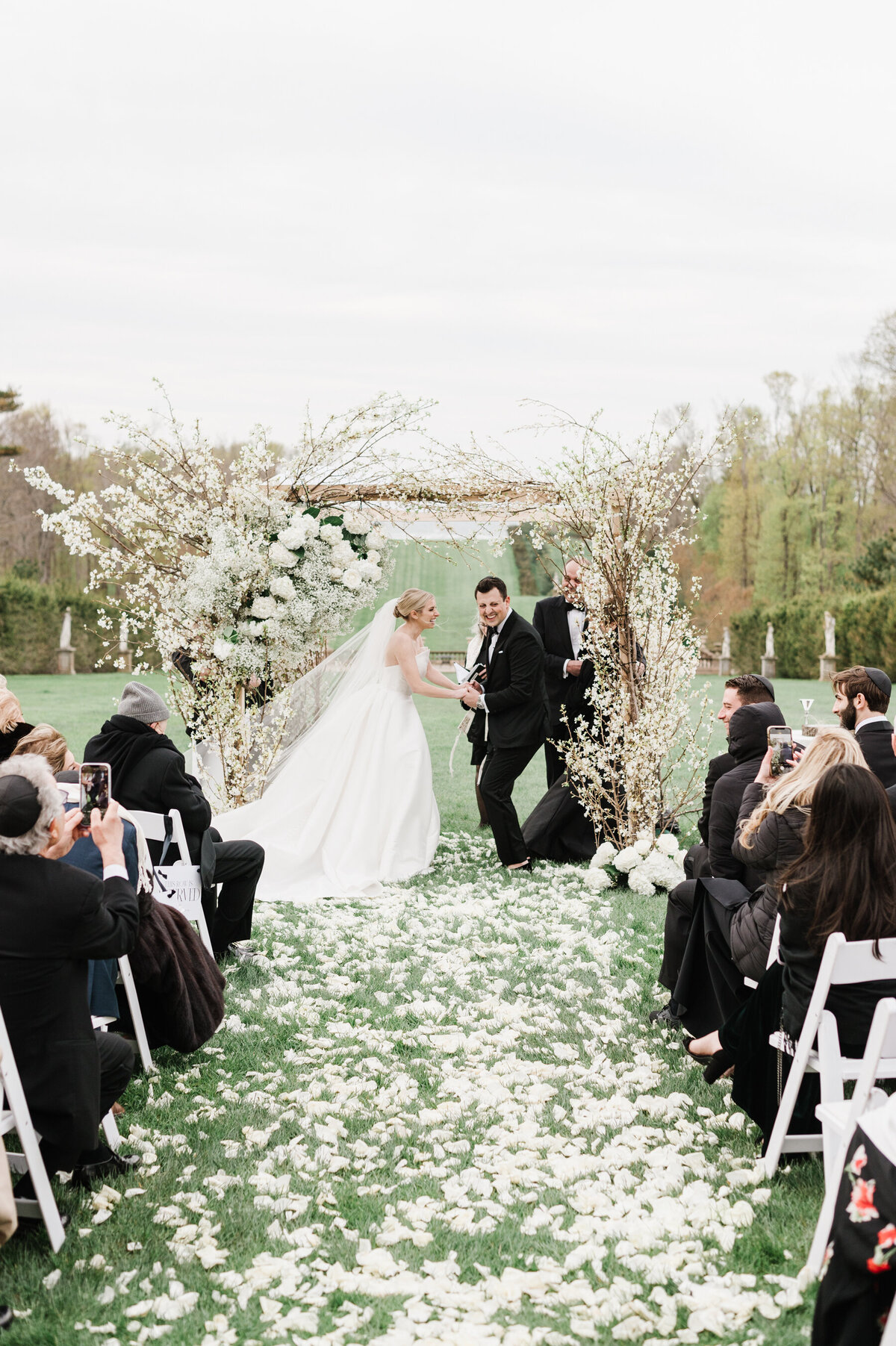 castle-hill-on-crane-estate-wedding-photographer-photo-120