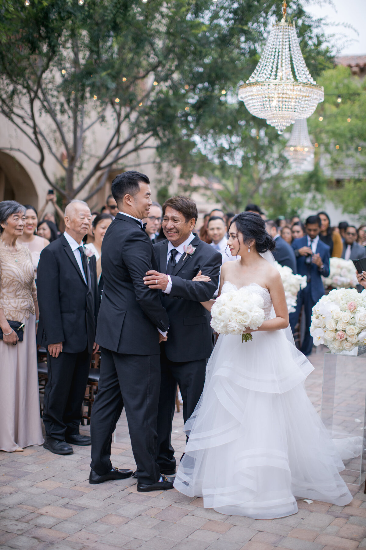 Orange County Wedding - San Juan Capistrano Wedding Venue - Serra Plaza