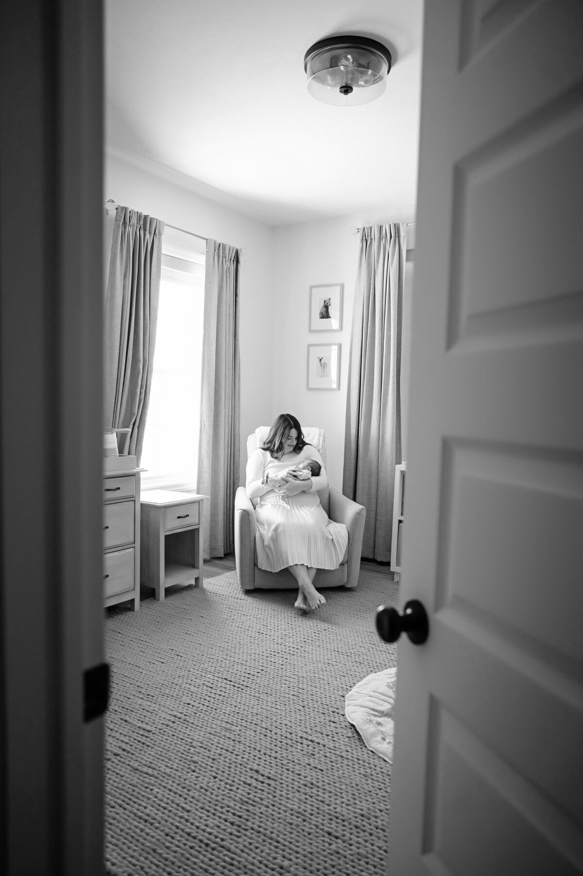 pittsburgh newborn baby photographer that travels to you