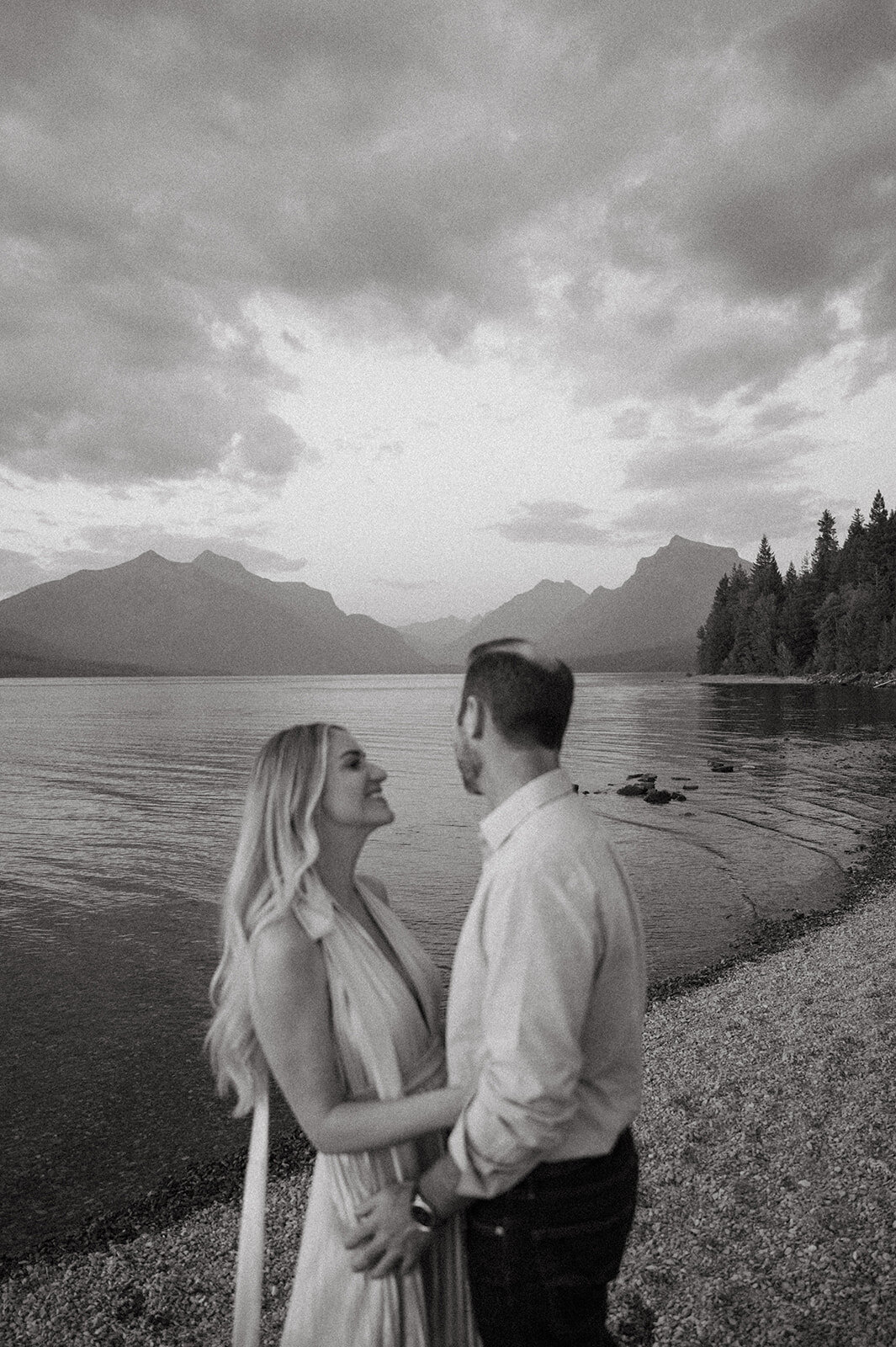 vintage-hollywood-glacier-national-park-elopement-presley-gray-photo1646