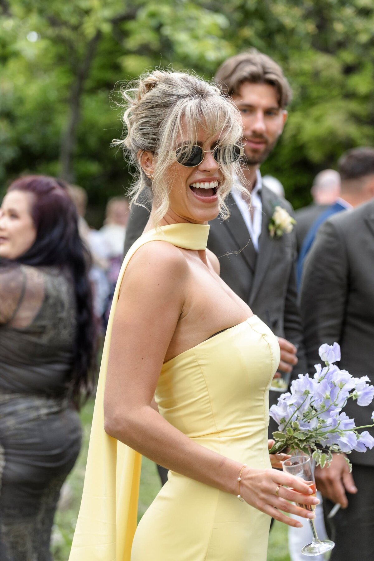 beautiful-bridesmaid-french-wedding