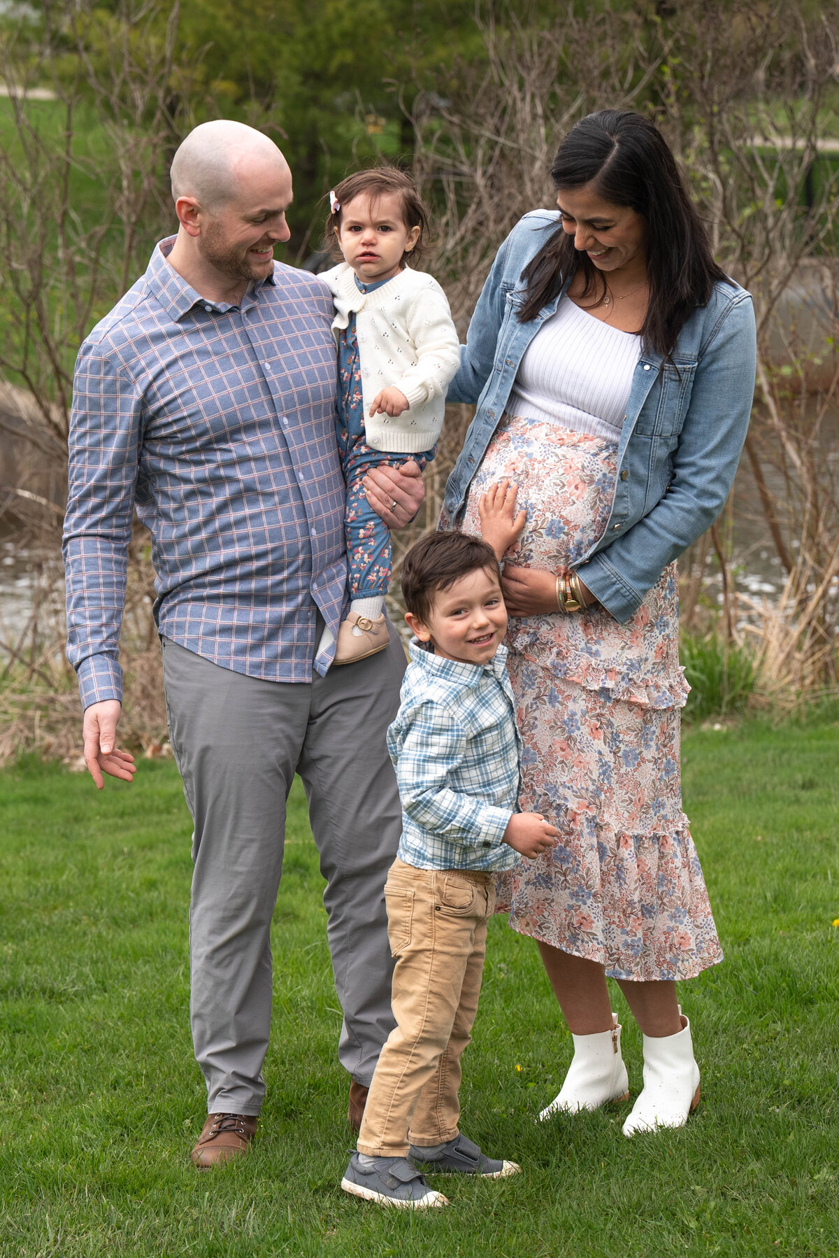 Quarton-Lake-Maternity-2-kids-Royal-Oak-April 20, 2024-DSC_5931