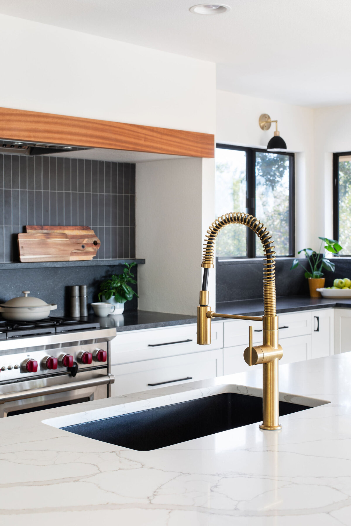 Hello Home Modern Transitional Kitchen with Shaker Cabinets 12