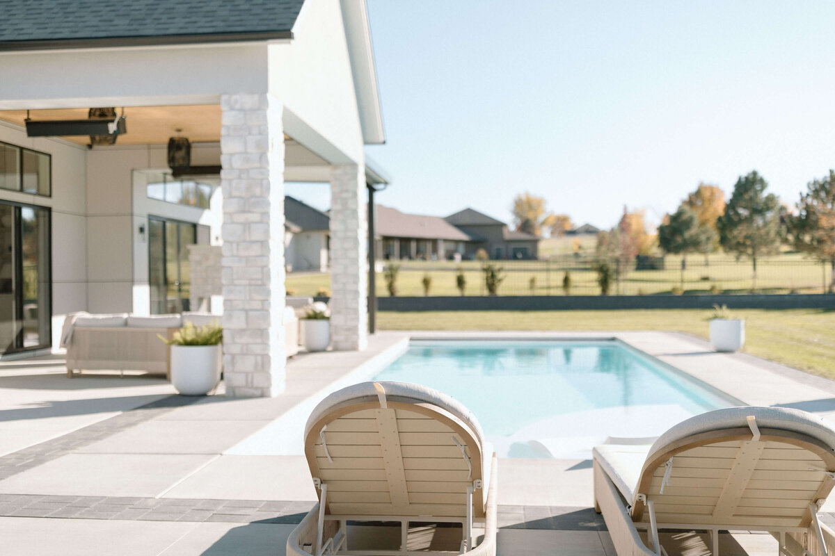 pool-thevista-residential-pnc