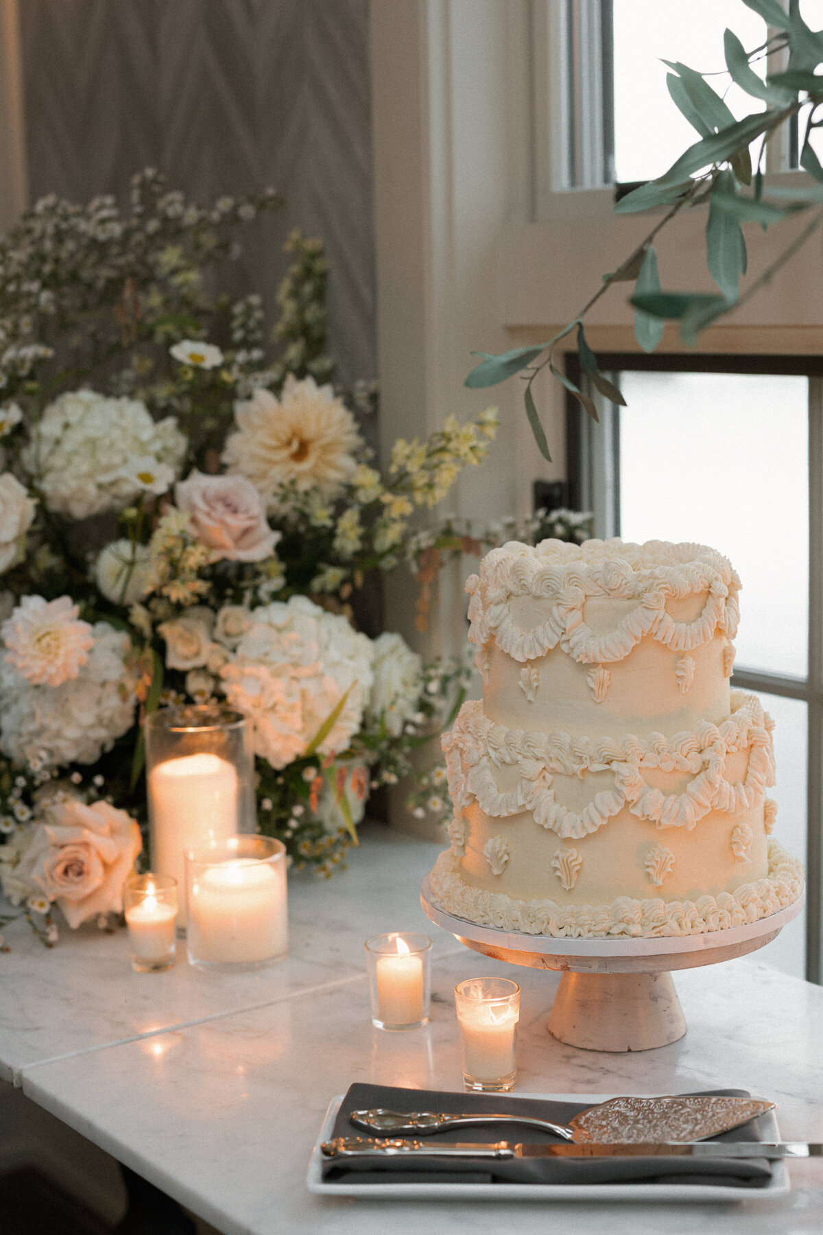 Grace & Ardor Co. East Coast Wedding Engagement Photography Pennsylvania New York City New Jersey Timeless Bold Art Direction Editorial Erin McGeever New Hope Stella Stockton Lambertville-62